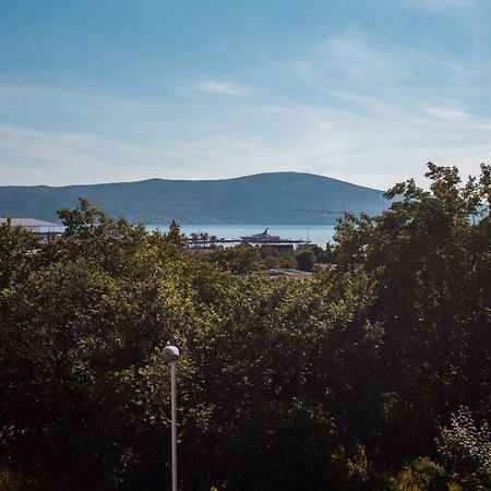 Divino Apartment Tivat Exterior photo
